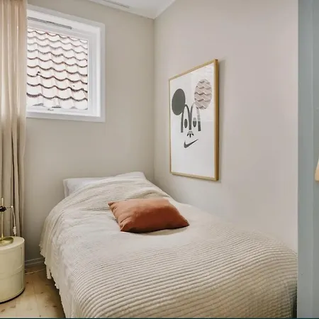 With 2 Bedrooms Leilighet